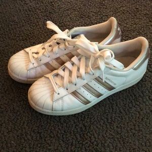 Rose Gold Adidas Superstar Size 7